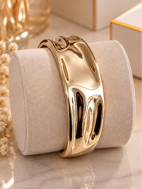 Bracelete Ondas Douradas — A peça em detalhe